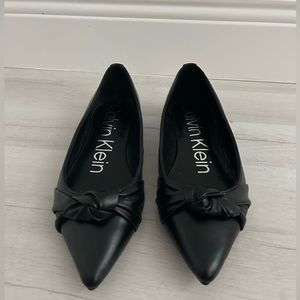 Calvin Klein Pointy Flats, Black
